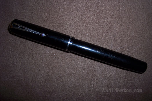 Black Esterbrook Dollar fountain pen